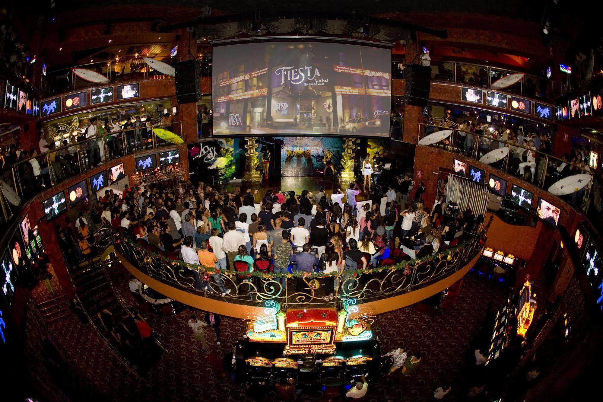 Thunderbird Hotel Fiesta & Casino Lima Buitenkant foto